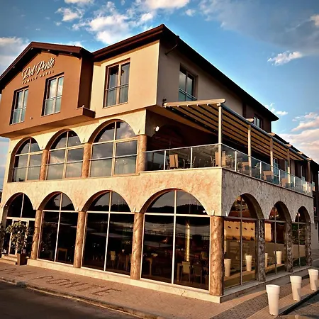 מלון Del Ponte סבילנגראד