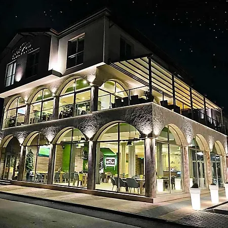 Del Ponte 酒店