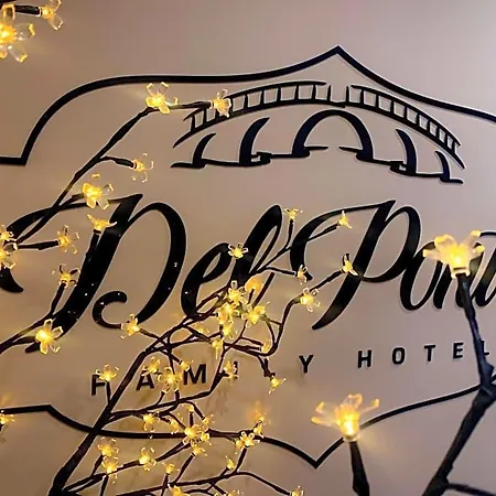 Del Ponte *